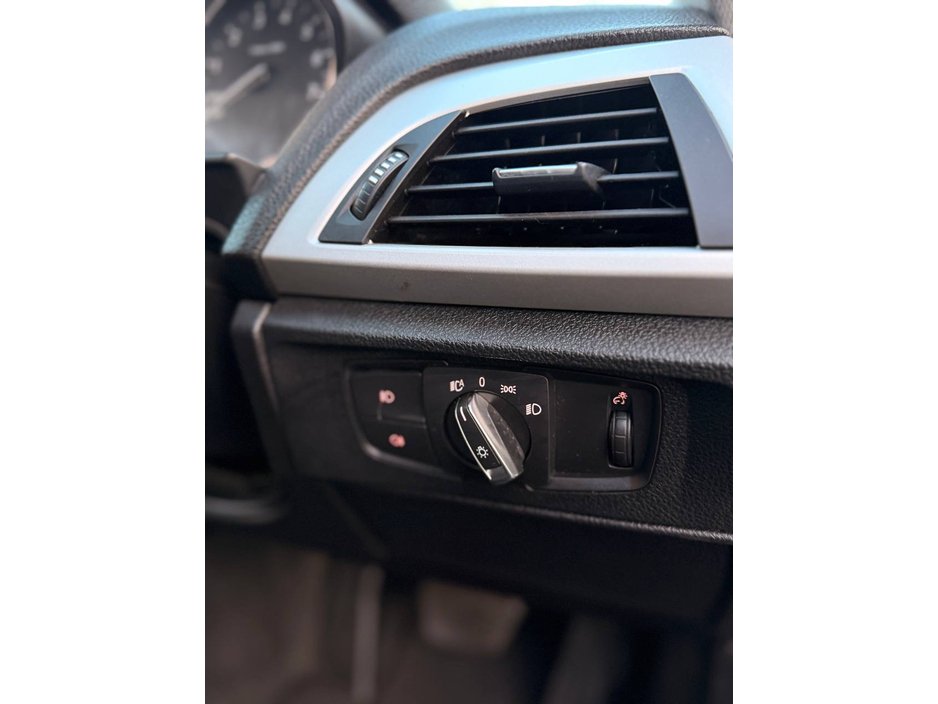 2013 BMW 1 Series - image 39