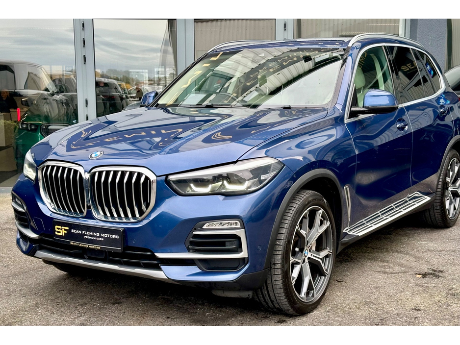 2019 BMW X5 - image 3