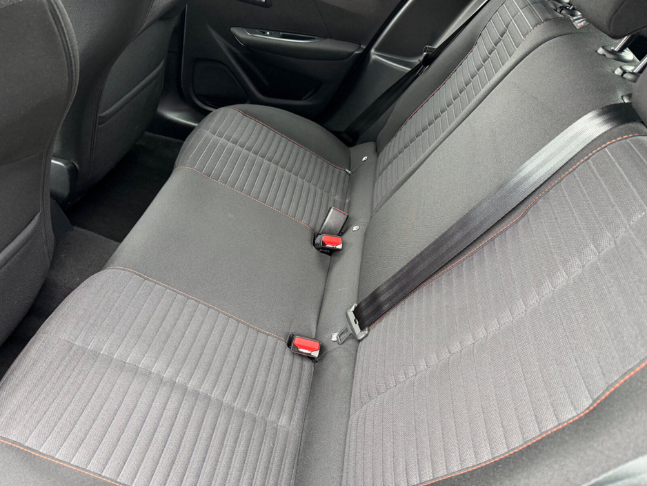 2023 Peugeot 208 - image 10