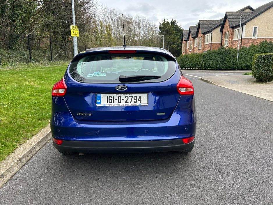 2016 Ford Focus - image 7