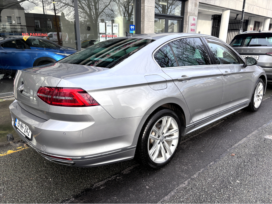 2019 Volkswagen Passat R-LINE 2.0 TDI MANUAL 150HP 4DR €23,950