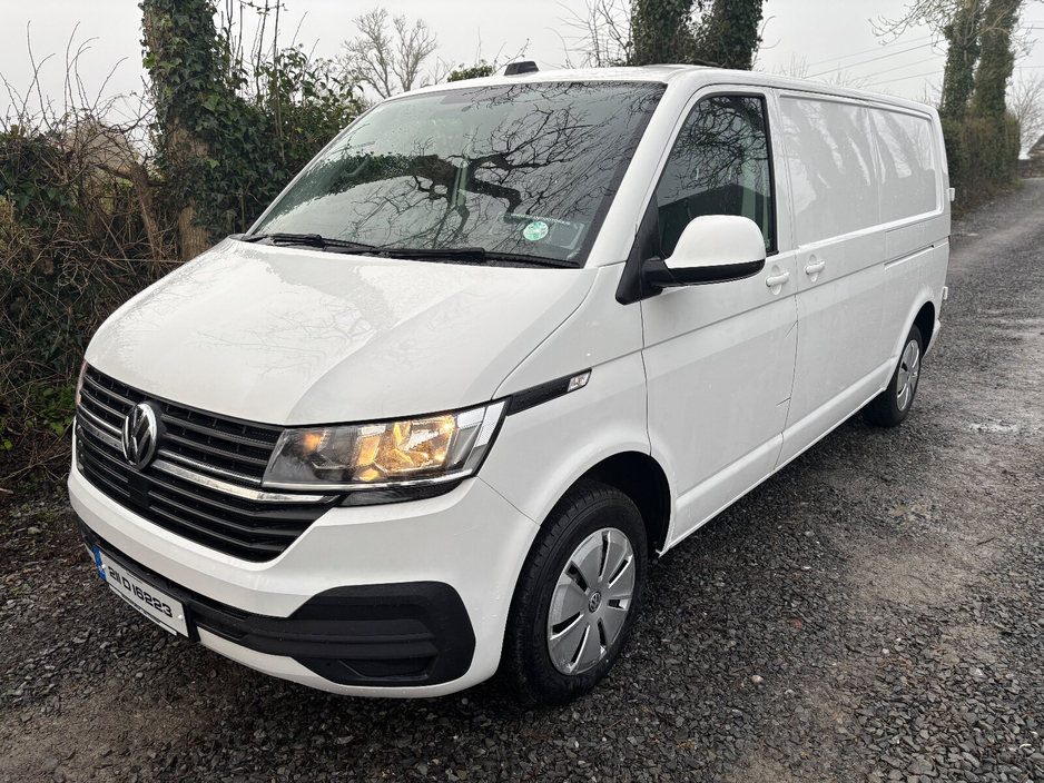 2021 Volkswagen Transporter  €18,998