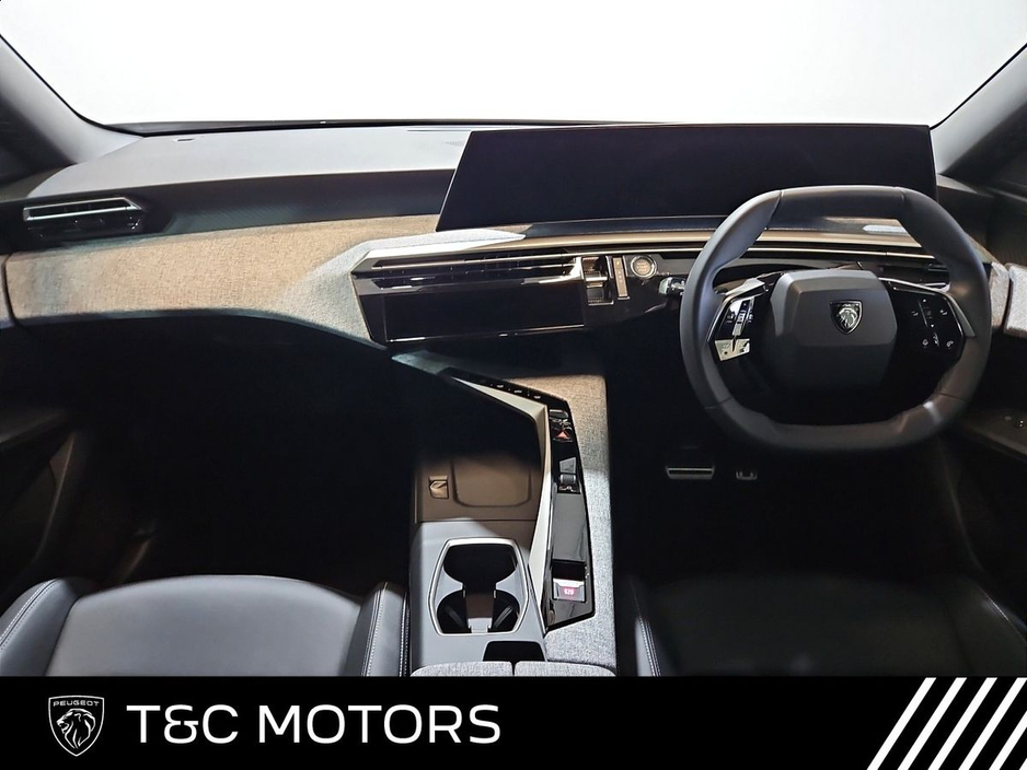 2026 Peugeot 5008 - image 2