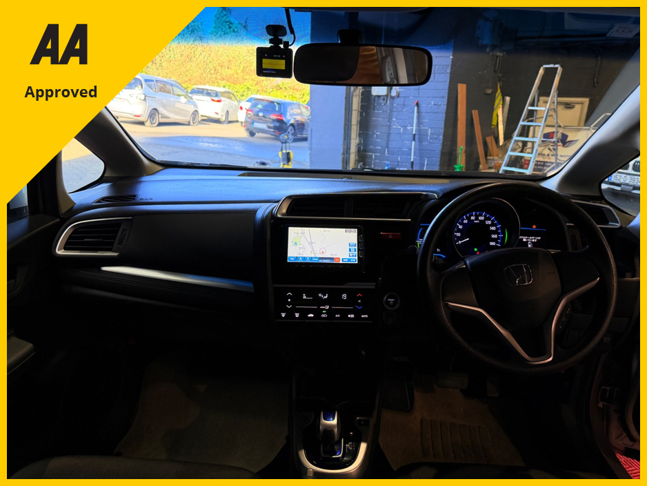 2015 Honda Fit - image 11