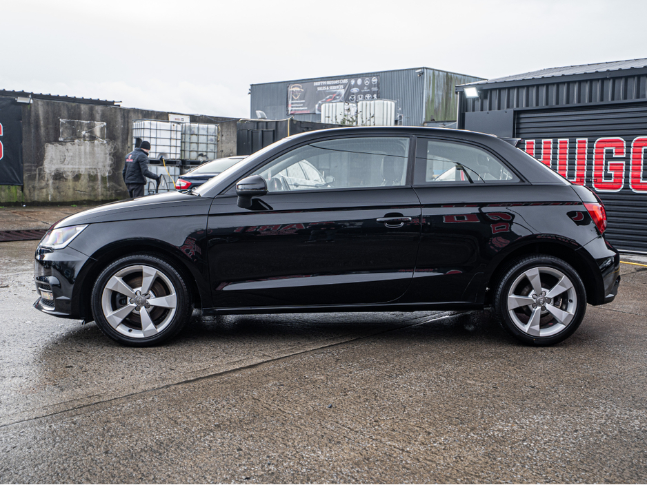 2015 Audi A1 - image 16