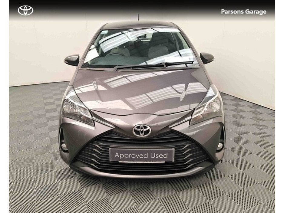 2020 Toyota Yaris - image 5