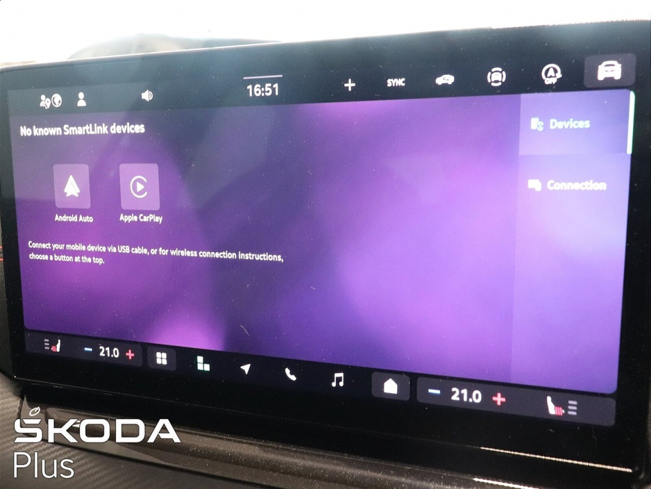 2025 Skoda Octavia - image 18