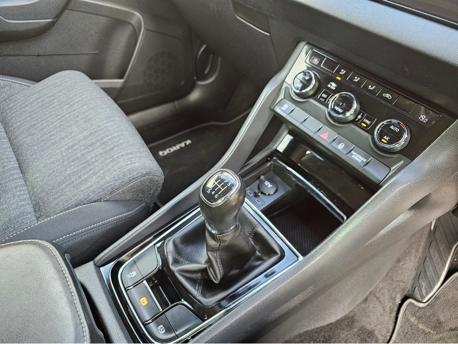 2021 Skoda Karoq - image 13