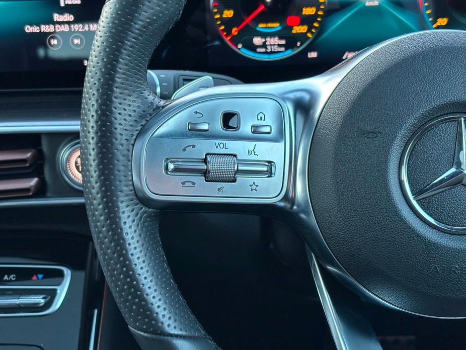 2022 Mercedes-Benz EQC AMG LINE PREMIUM SUNROOF 400 €36,995