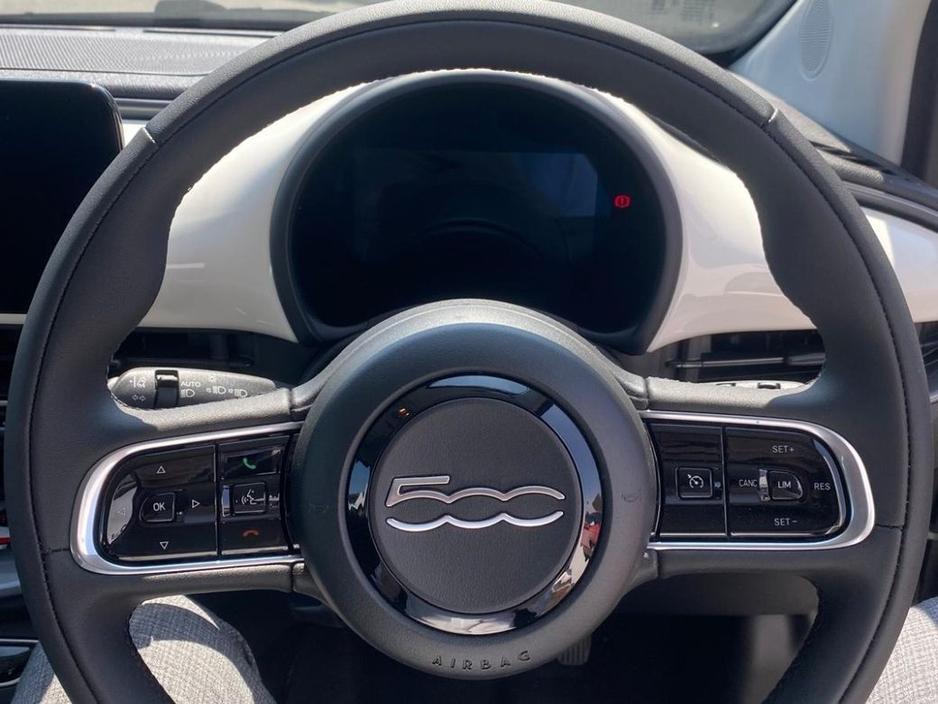 2025 Fiat 500e Icon EV 320km Range €19,950