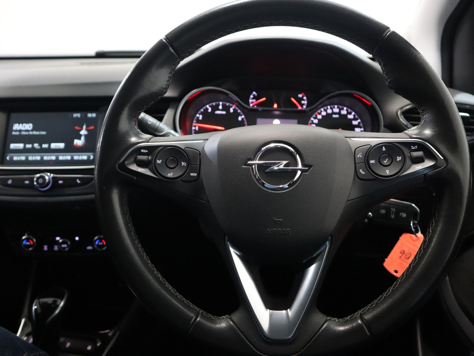 2023 Opel Crossland X - image 11