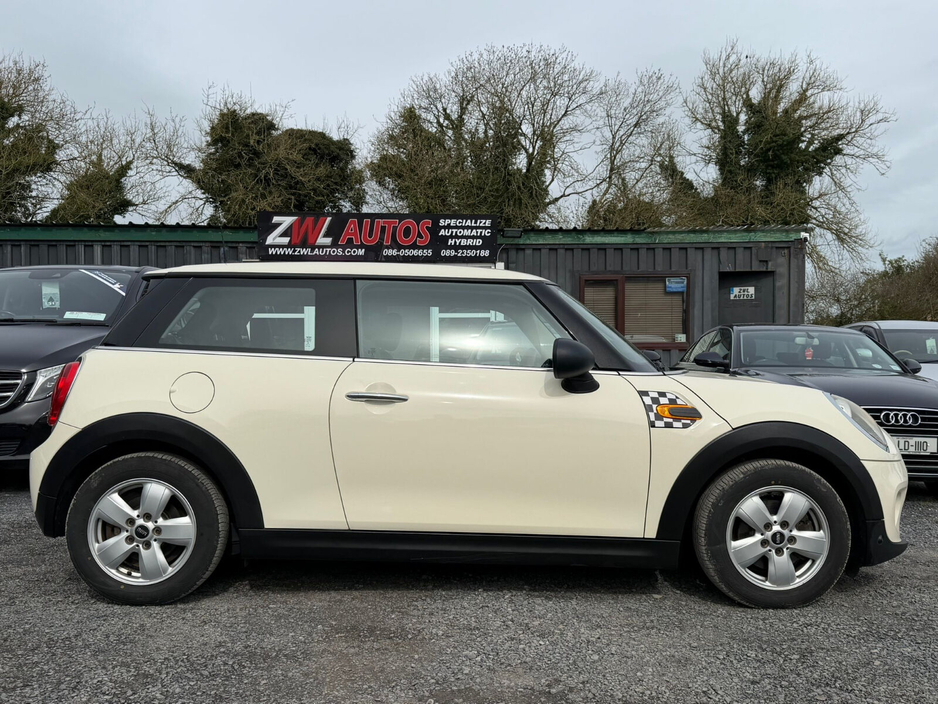 2016 MINI Hatch - image 5