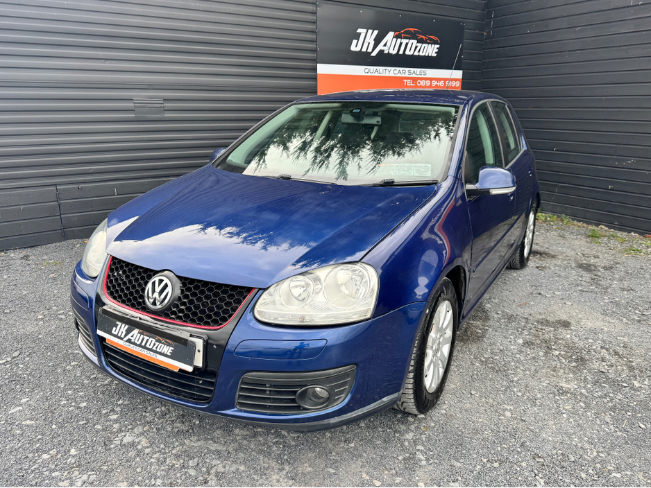 2007 Volkswagen Golf - image 3