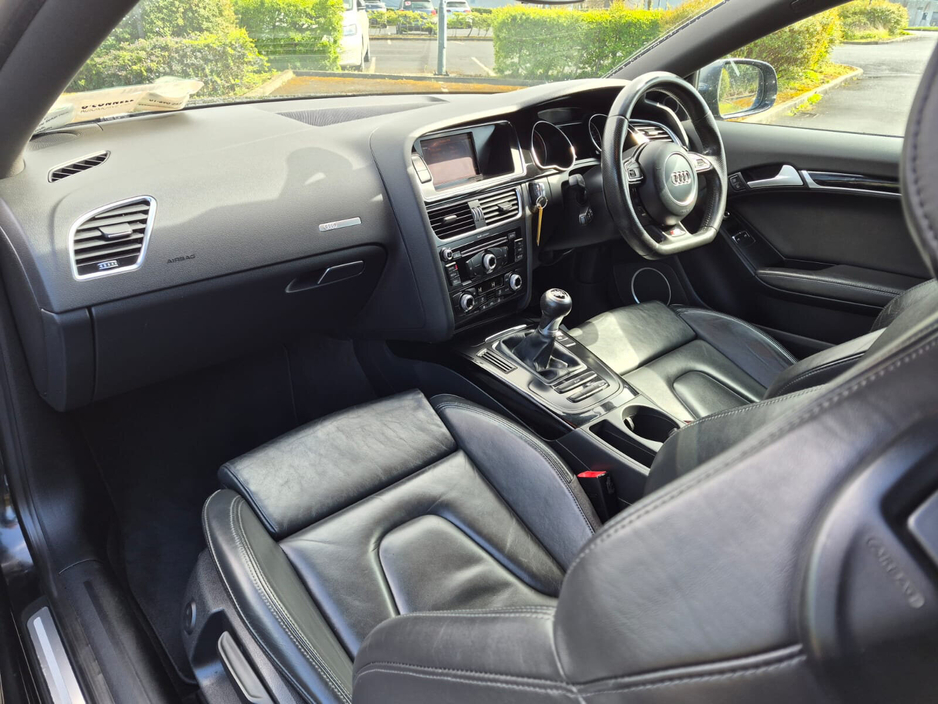 2012 Audi A5 - image 12