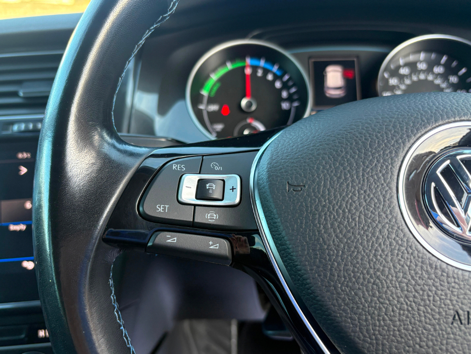 2020 Volkswagen Golf E Golf Elec 136PS 5DR Auto €15,950