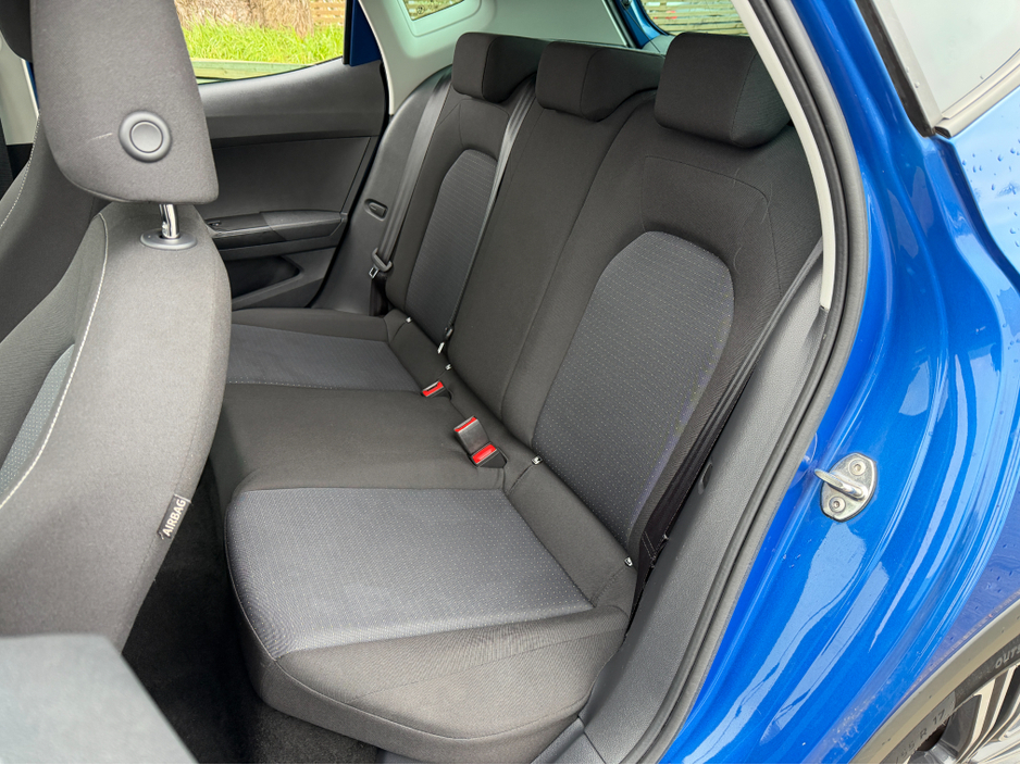 2023 SEAT Arona PARKING SENSORS..APPLE CARPLAY & ANDROID AUTO €17,950