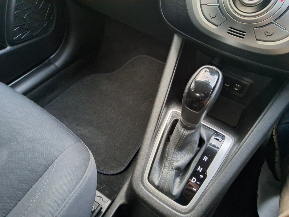 2016 Hyundai ix20 - image 14