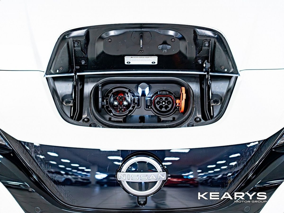 2022 Nissan Leaf - image 37
