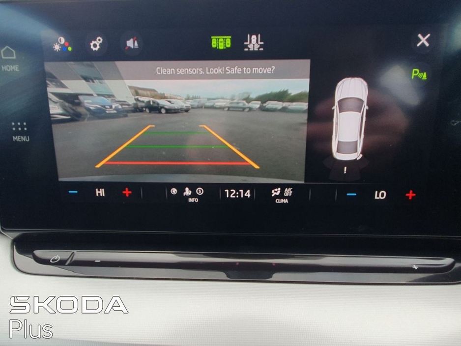 2022 Skoda Octavia - image 10