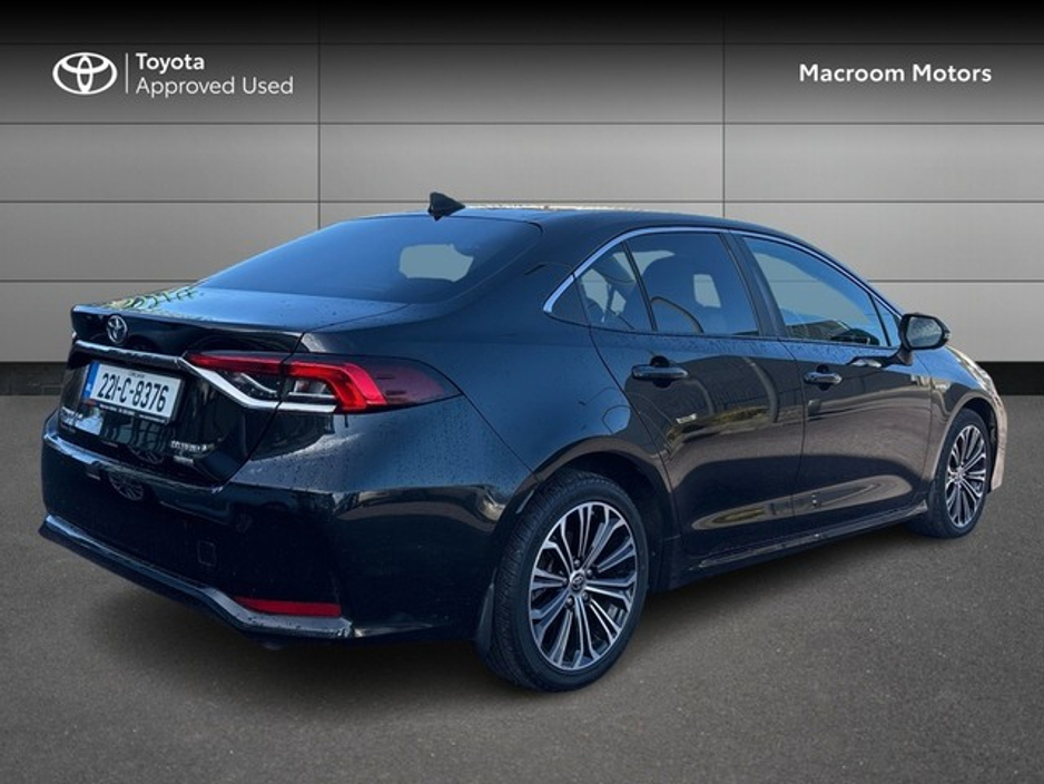 2022 Toyota Corolla - image 2