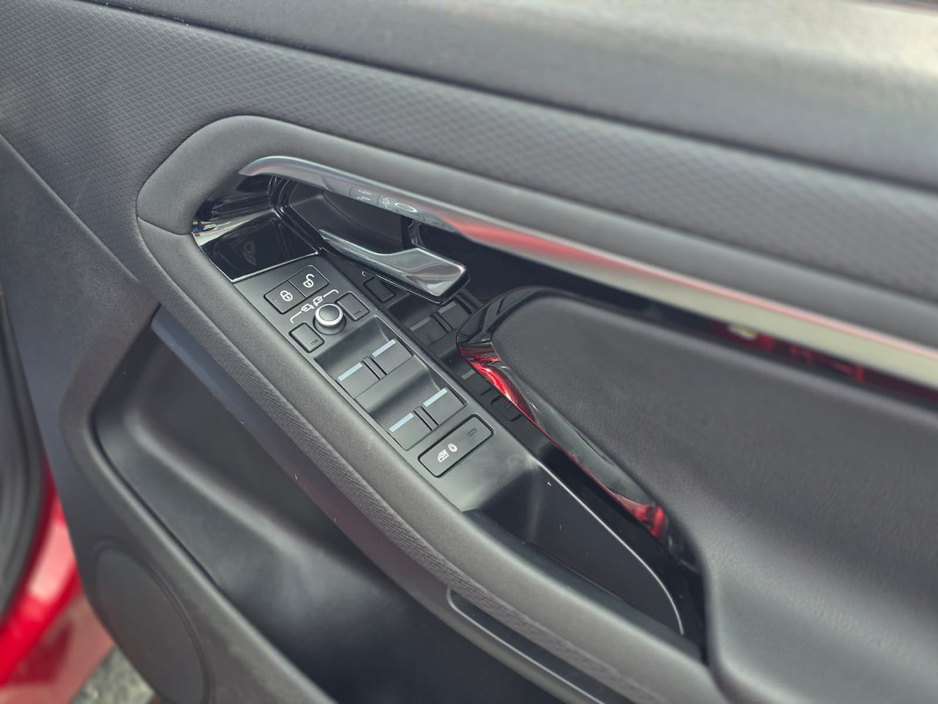 2019 Land Rover Range Rover Evoque - image 15