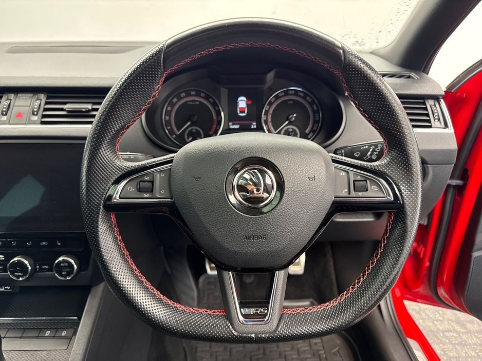2018 Skoda Octavia - image 13