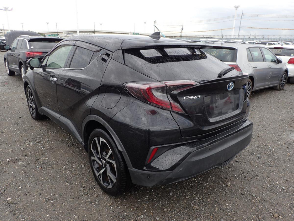 2018 Toyota C-HR G LED Edition €18,500