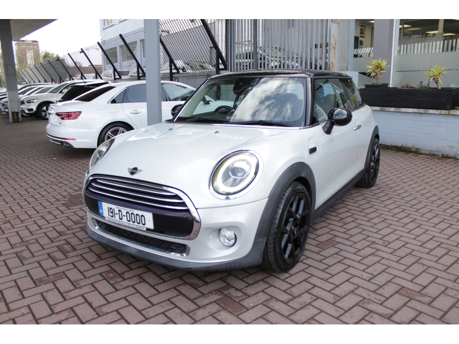 2019 MINI Cooper - image 8