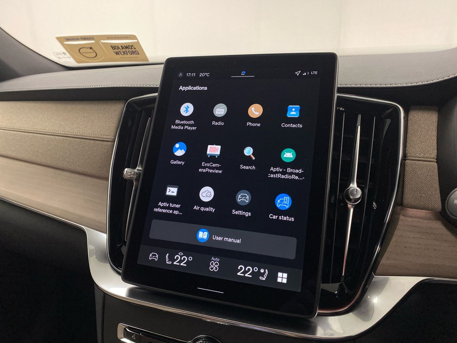 2025 Volvo XC90 - image 24