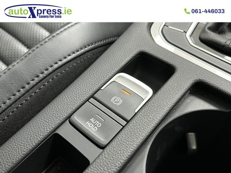 2020 Volkswagen Passat - image 35