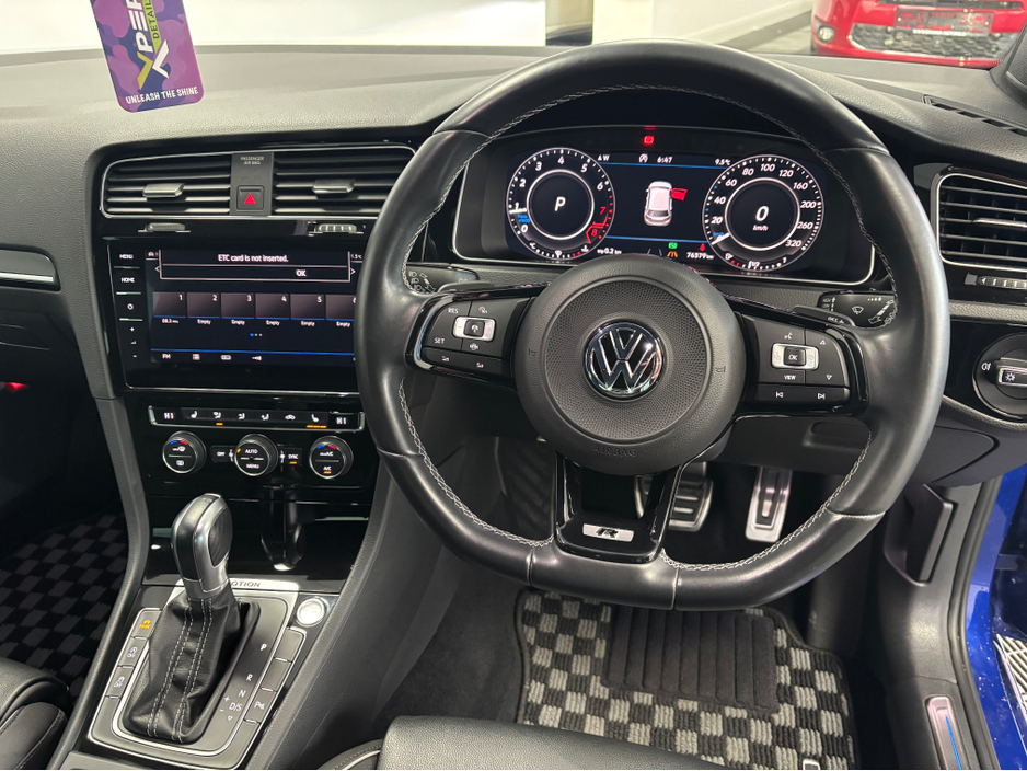 2019 Volkswagen Golf - image 15