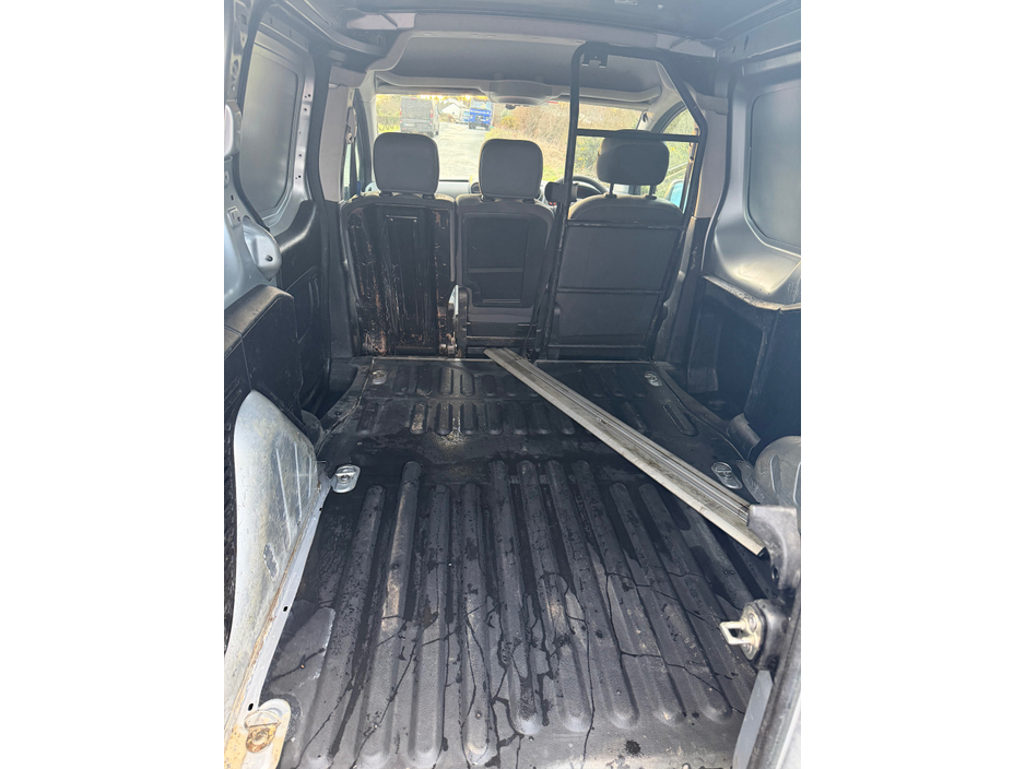 2015 Citroen Berlingo - image 3