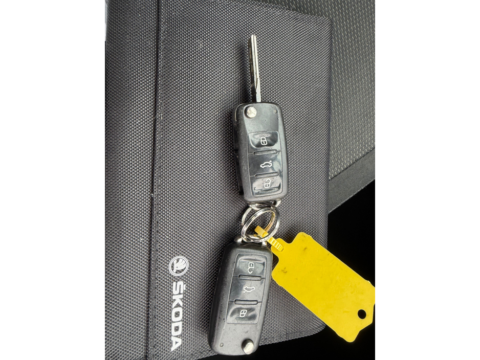 2014 Skoda Yeti - image 19