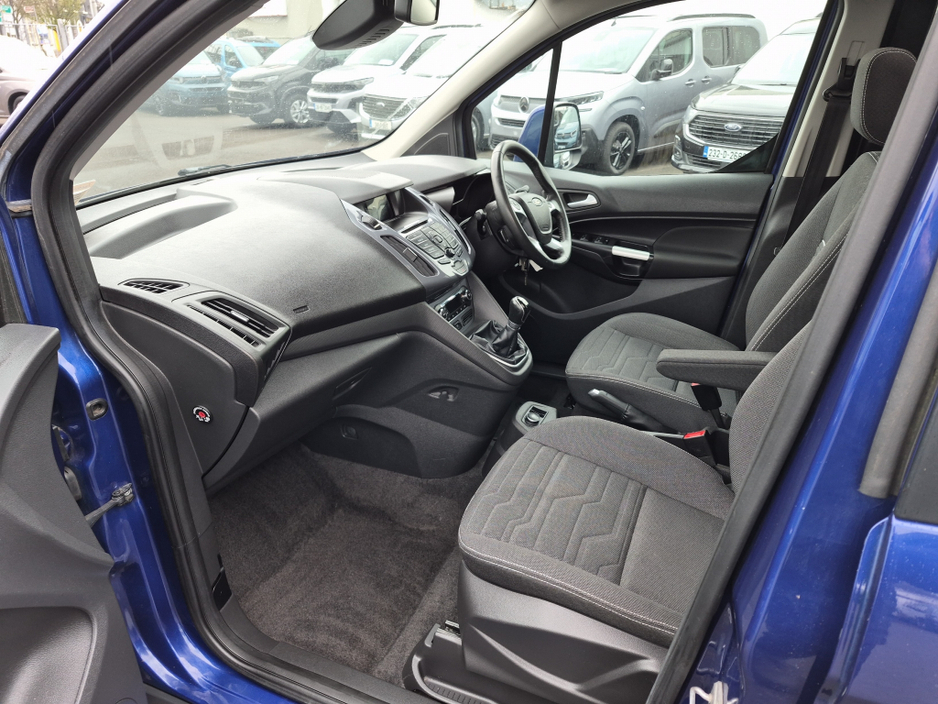 2016 Ford Tourneo Connect - image 2