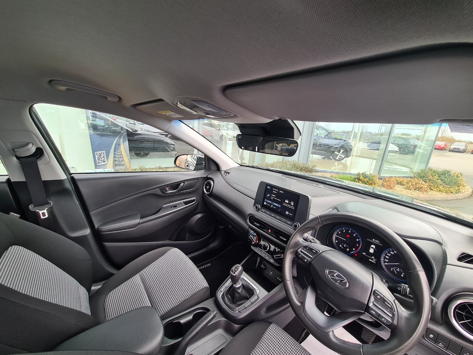 2023 Hyundai Kona - image 10