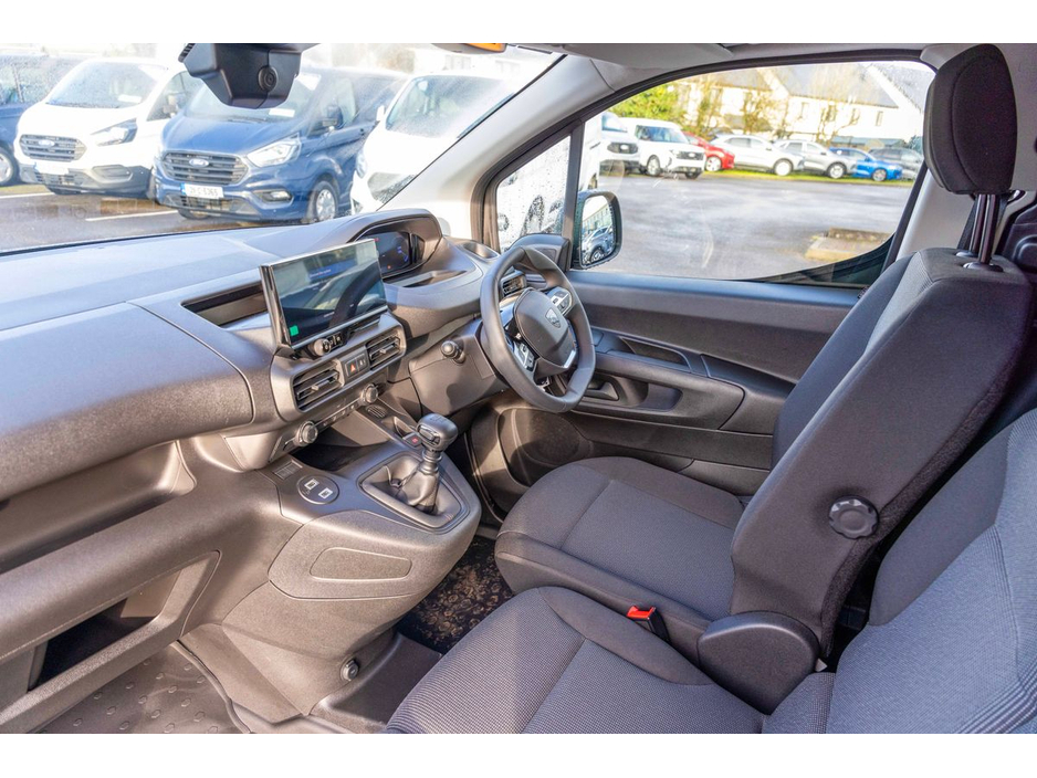 2026 Peugeot Partner 2026 Peugeot Partner PROF PLUS