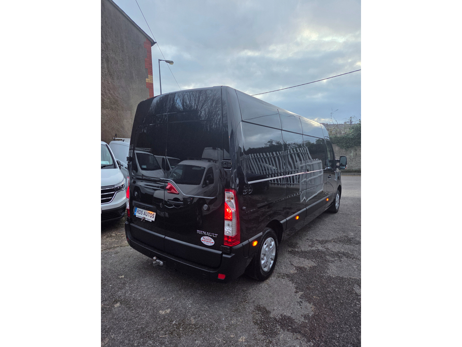 2023 Renault Master - image 5