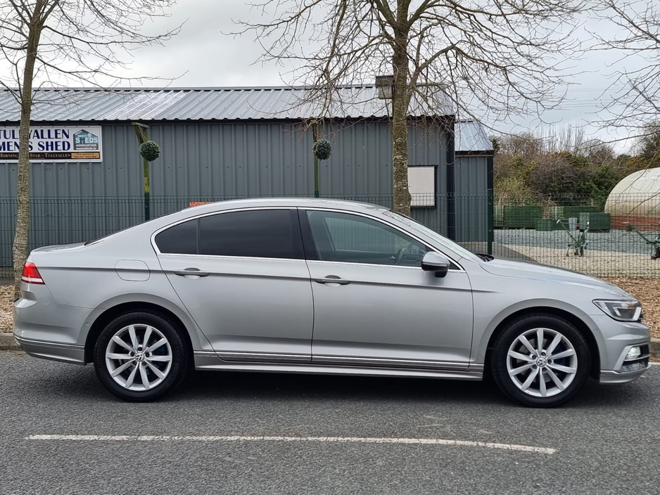 2016 Volkswagen Passat - image 6