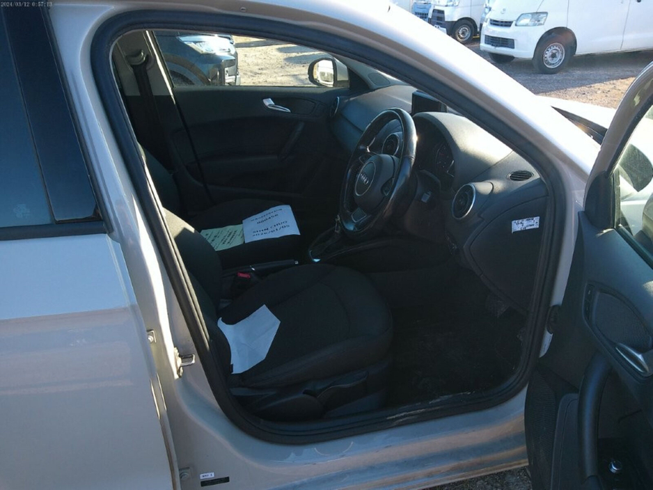 2017 Audi A1 - image 13