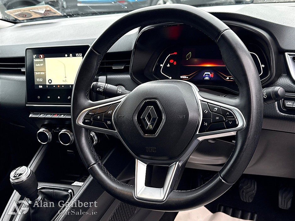 2023 Renault Clio EVOLUTION 1.0 TCE  €76 PW €15,995