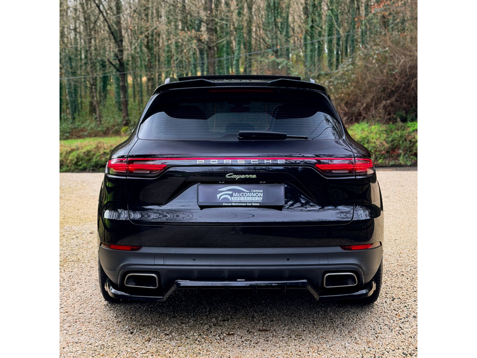 2022 Porsche Cayenne 2022 (221) Porsche Cayenne 3.0 V6 E-Hybrid S (462 BHP) €64,999