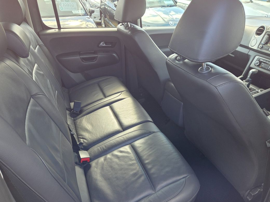 2016 Volkswagen Amarok - image 9