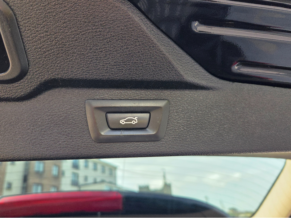 2016 BMW X5 - image 11