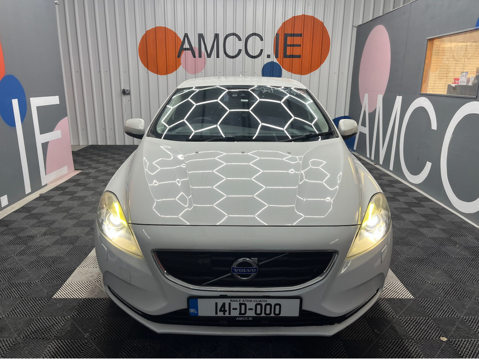 2014 Volvo V40 €10950 2014 VOLVO V40 T4 1.6 AUTOMATIC / ELECTRIC MEMORY & HEATED SEATS / CRUISE CONTROL €10,950