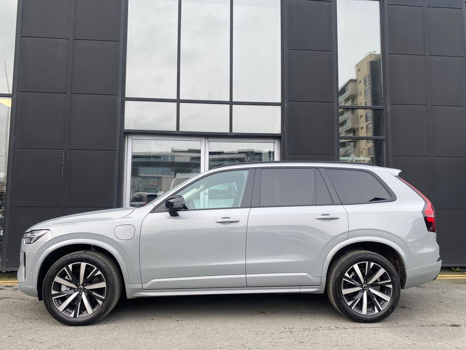 2025 Volvo XC90 T8 Dark Plus AWD Auto (PHEV) €78,900