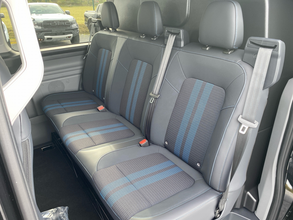 2026 Ford Transit Custom - image 20