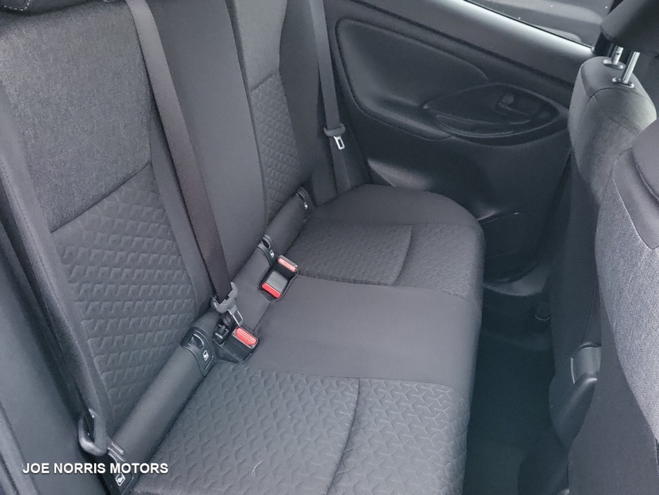 2023 Toyota Yaris CR CROSS LUNA SPORT 4DR AUTO €27,945