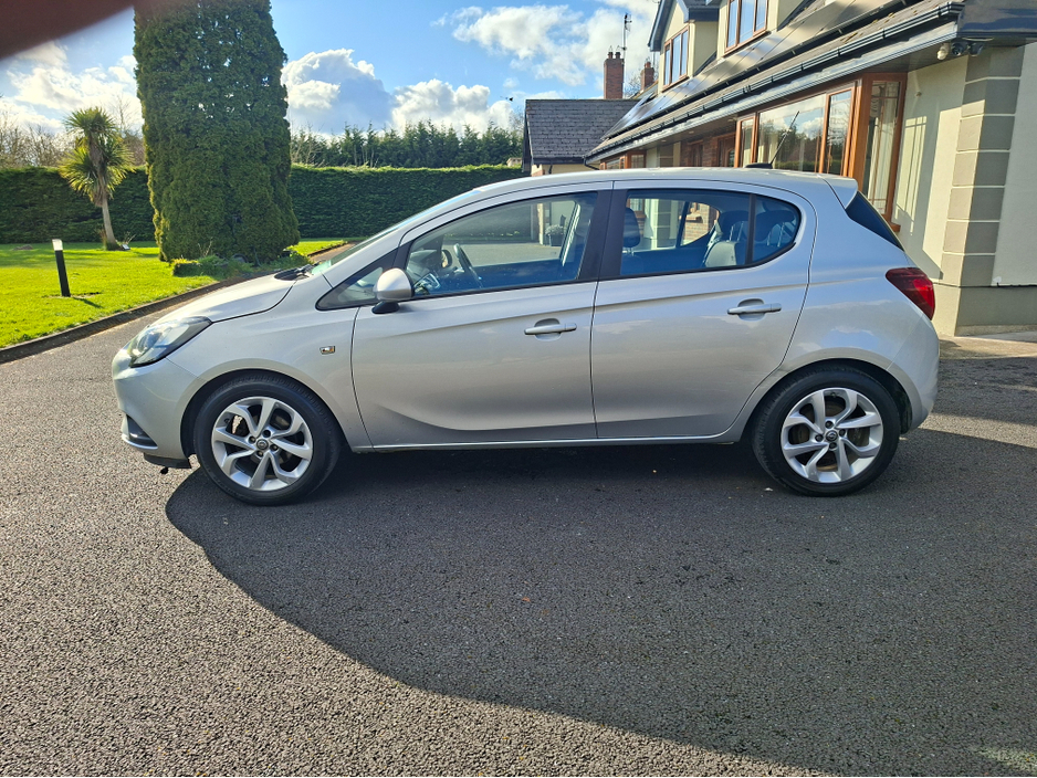 2016 Opel Corsa - image 6