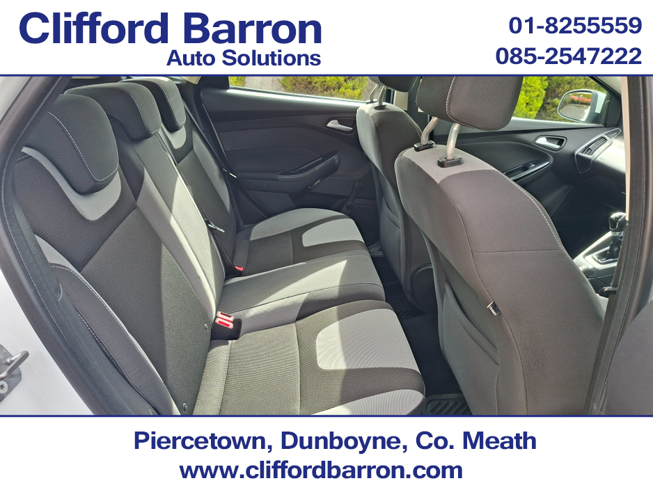 2012 Ford Focus - image 14