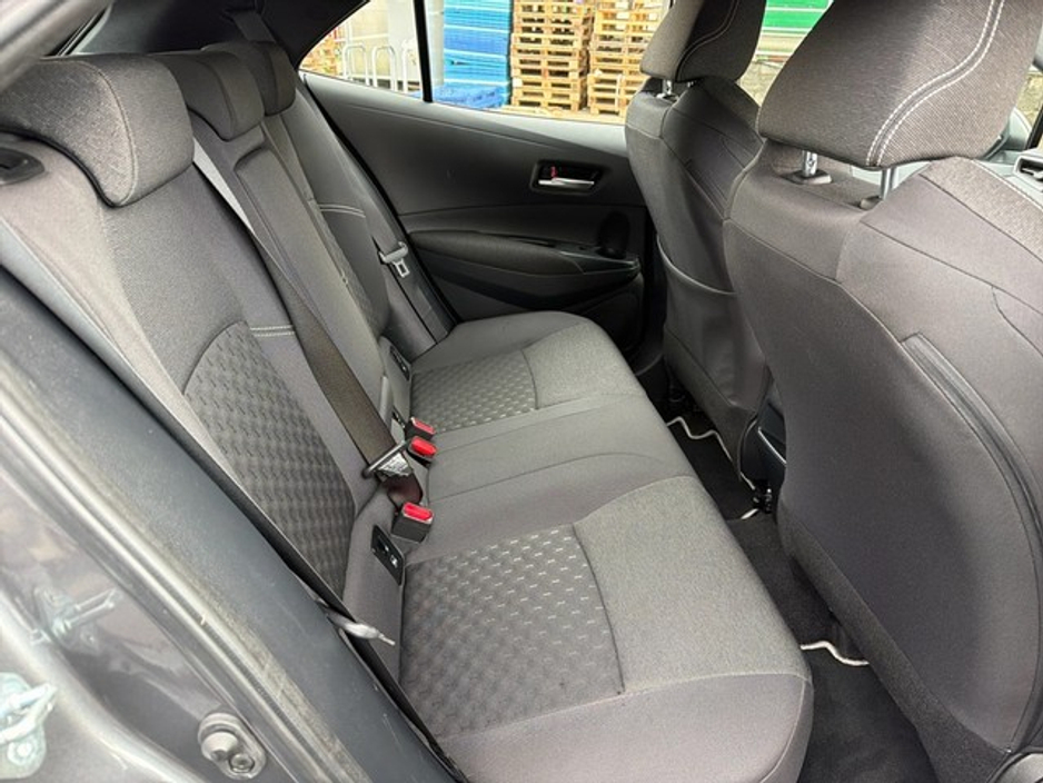 2025 Toyota Corolla - image 13